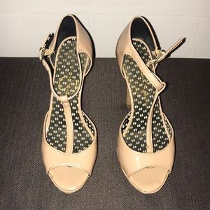 Jessica Simpson heels